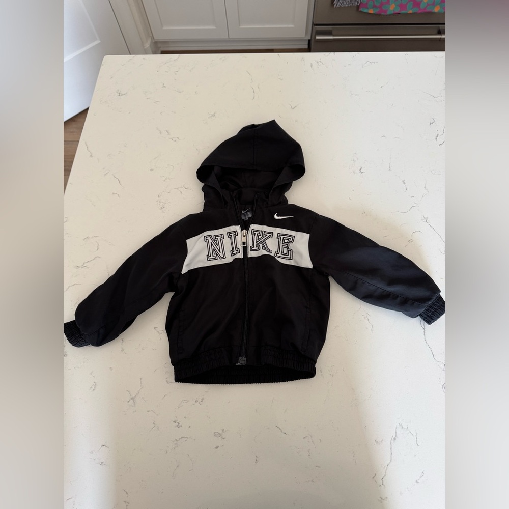 Black & white windbreaker Nike jacket size 18 month